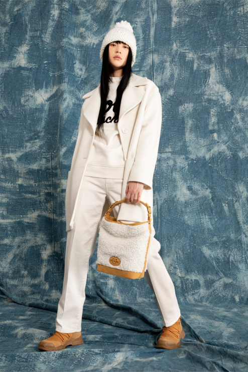 Love Moschino main A W 22 23 1