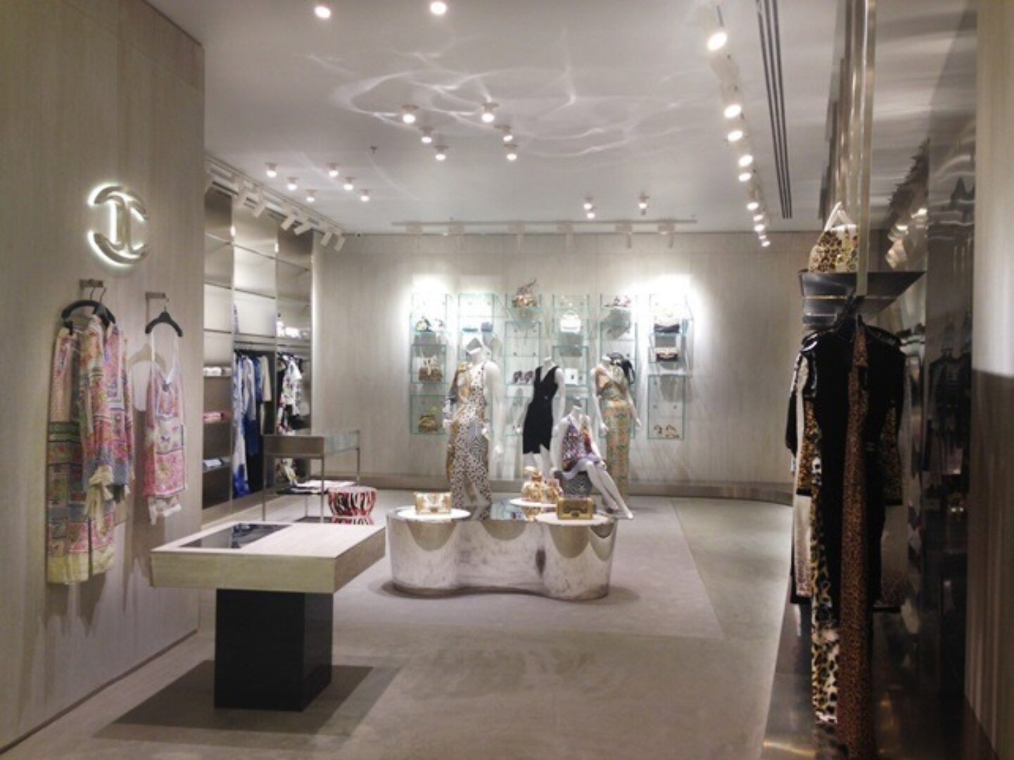 Somber Eenzaamheid verrassing Saudi Jawahir Opens Just Cavalli Store in Saudi | Saudi Jawahir